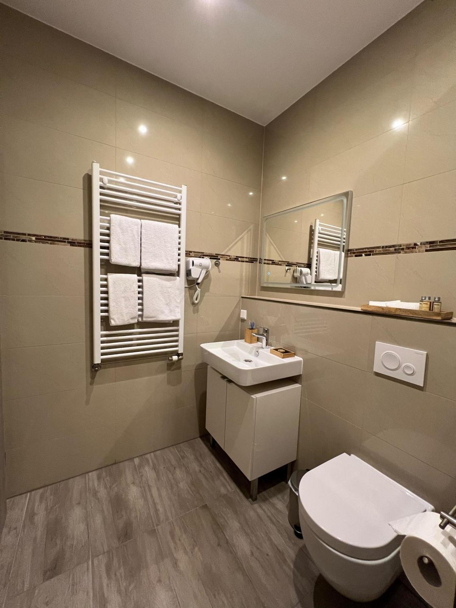 Hotel Residenz Luxury Apartments Metzingen  Eksteriør bilde